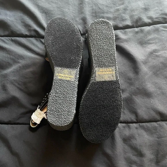 Platform sandals - Picture 3 of 5